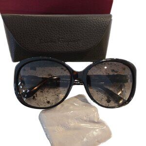 Salvatore Ferragamo Women’s Sunglasses – SF658SL 214 135 – New